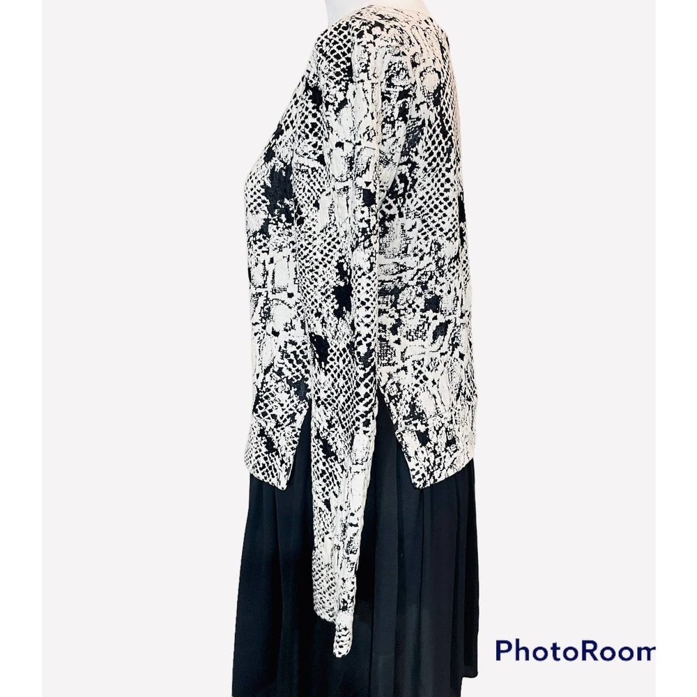 RD Style White and Black Dress/Top - Picture 5 of 11